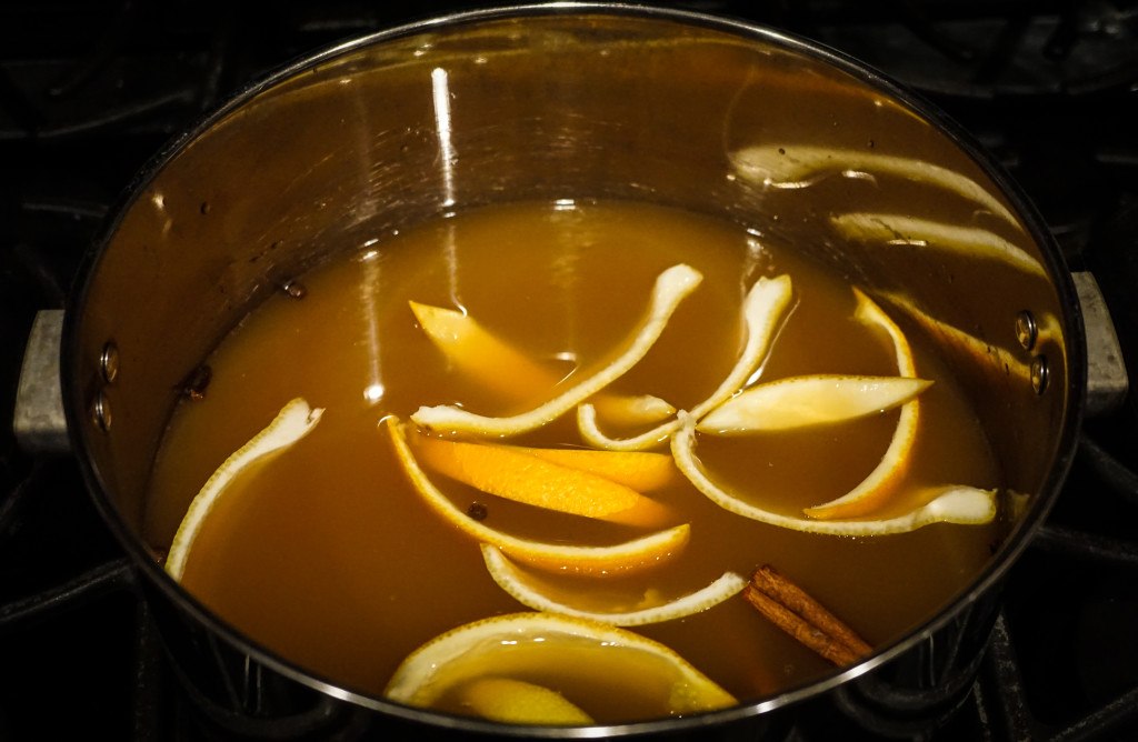 Hot Apple Cider with ingredients